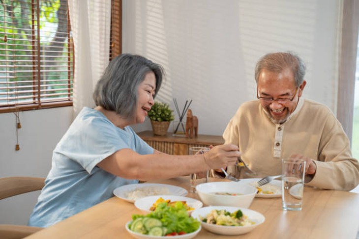 Thuộc lòng quy tắc 5 đủ - 3 hạn chế để đẩy lùi bệnh tật, sống vui khỏe- Ảnh 1. Thuộc lòng quy tắc 5 đủ - 3 hạn chế để đẩy lùi bệnh tật, sống vui khỏe- Ảnh 1.