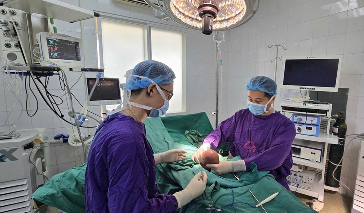 Cảnh báo từ ca ung thư tinh hoàn ở người trẻ: Đừng giấu bệnh vì xấu hổ- Ảnh 1. Cảnh báo từ ca ung thư tinh hoàn ở người trẻ: Đừng giấu bệnh vì xấu hổ- Ảnh 1.