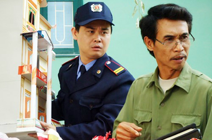 NSƯT Phú Đôn người đàn ông khắc khổ trên phim, khi về hưu sống bình yên bên vợ trẻ đẹp kém 25 tuổi- Ảnh 1. NSƯT Phú Đôn người đàn ông khắc khổ trên phim, khi về hưu sống bình yên bên vợ trẻ đẹp kém 25 tuổi- Ảnh 1.
