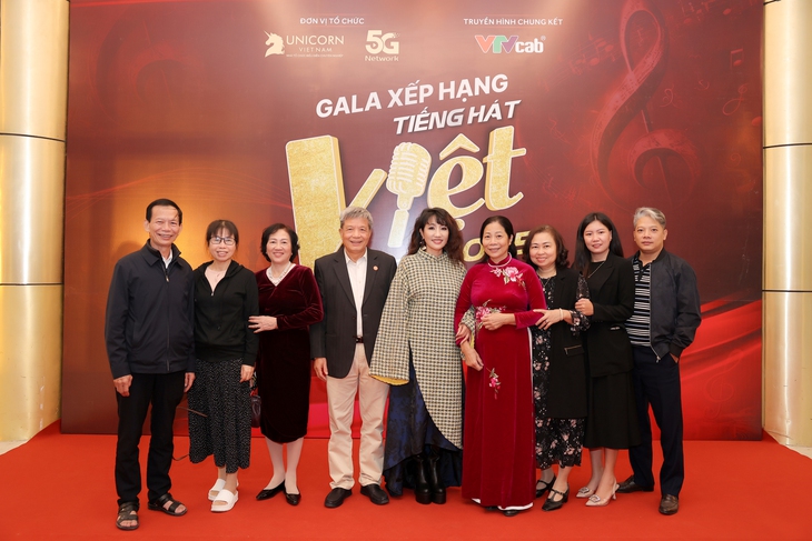 Gala Xếp hạng Tiếng hát Việt toàn cầu 2025: Đêm nhạc mãn nhãn, khép lại hành trình tìm kiếm tài năng âm nhạc Việt- Ảnh 1.