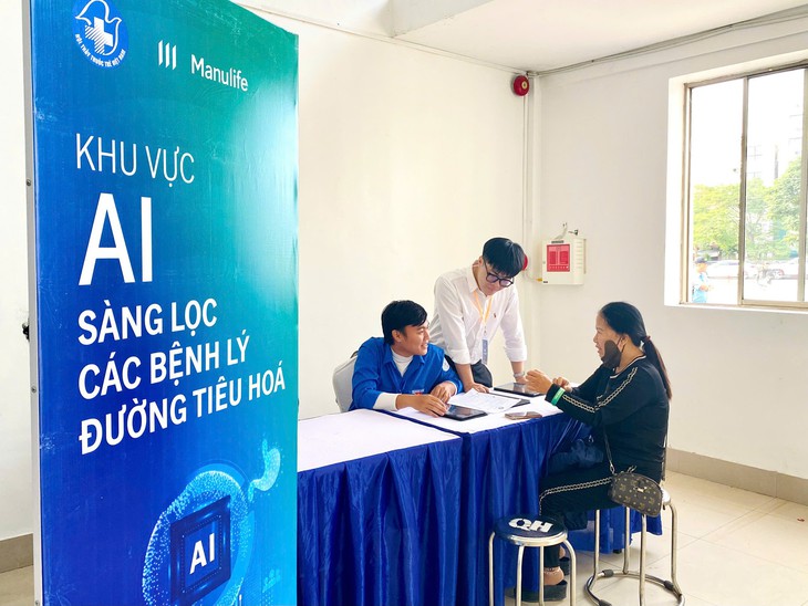 Khám sức khỏe, sàng lọc ung thư tiêu hóa cho hơn 1.000 người dân thành phố Cảng- Ảnh 5.