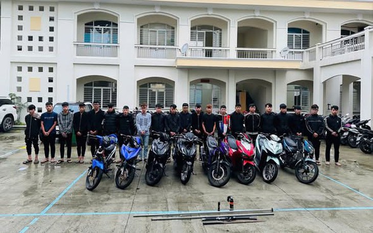 Hơn 20 thanh thiếu niên mang hung khí náo loạn Đà Nẵng lúc nửa đêm, 6 người bị tạm giam