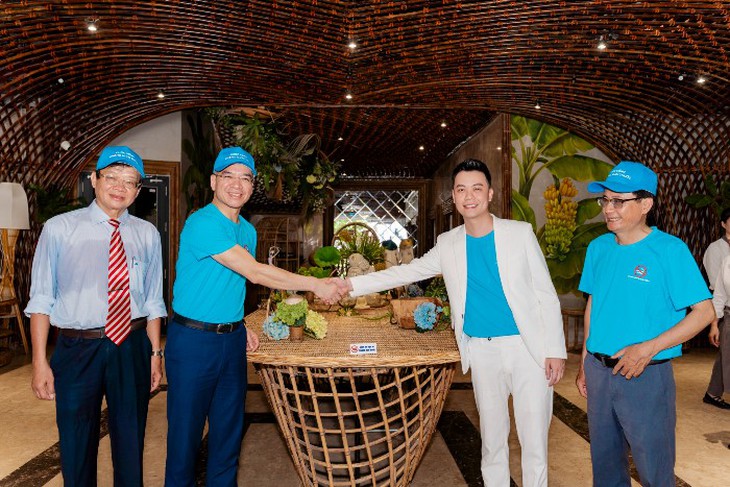 Hãy chung tay tạo môi trường không khói thuốc lá- Ảnh 1. Hãy chung tay tạo môi trường không khói thuốc lá- Ảnh 1.