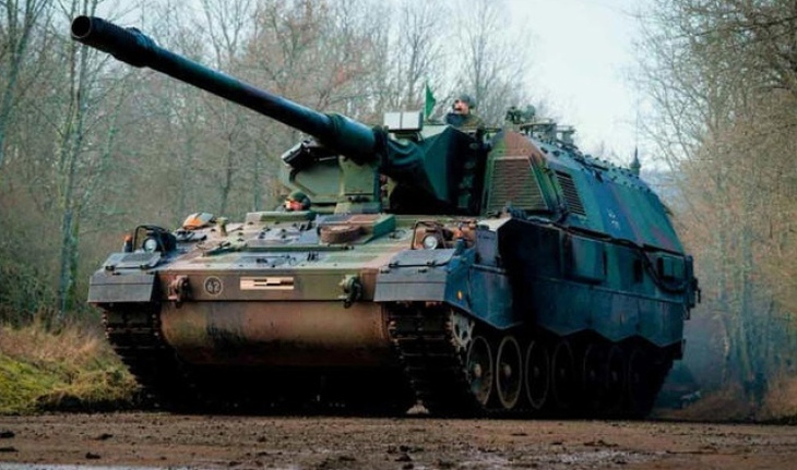Đức tung pháo tự hành PzH 2000 A4 mới để 'gỡ thể diện' sau khi bị Ukraine bóc trần yếu kém- Ảnh 1. Đức tung pháo tự hành PzH 2000 A4 mới để 'gỡ thể diện' sau khi bị Ukraine bóc trần yếu kém- Ảnh 1.