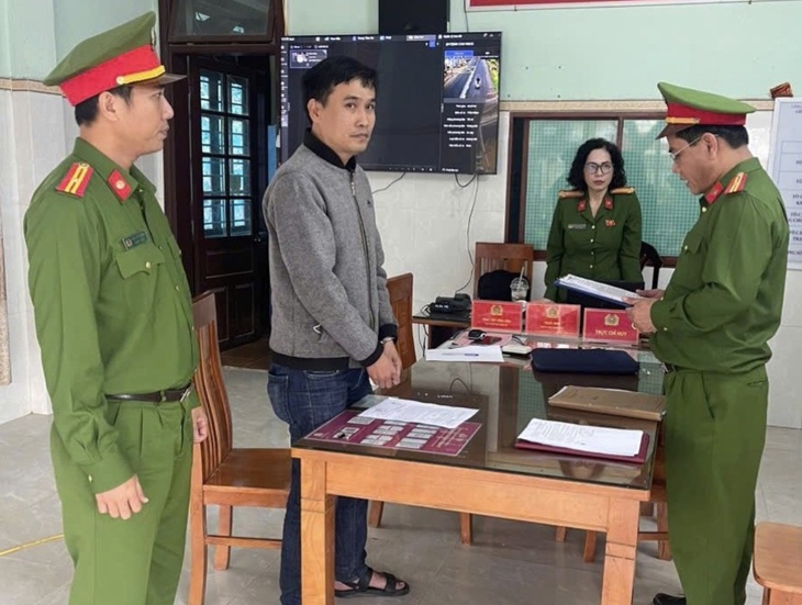 Nhờ đứng tên sổ đỏ vay giúp 450 triệu, chủ đất có nguy cơ mất trắng- Ảnh 1.