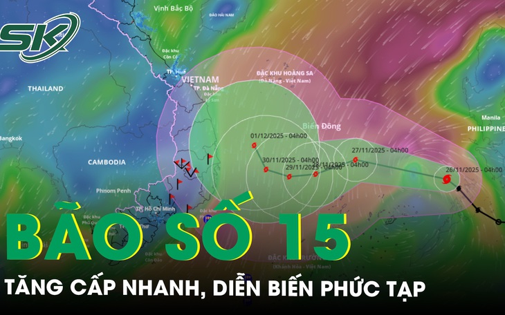 Bão Koto thành bão số 15 trên Biển Đông, tăng cấp nhanh, diễn biến phức tạp, hướng vào miền Trung 