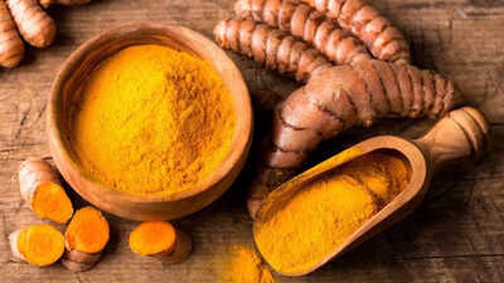 Thời điểm tốt nhất để sử dụng nghệ để hấp thụ tốt hơn: Tối đa hóa lợi ích của curcumin đối với tiêu hóa và miễn dịch