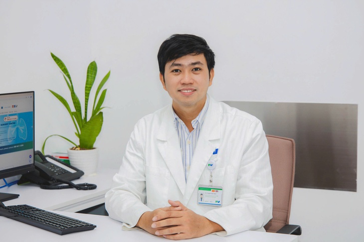 'Bít' mạch máu não bị rò, Bác sĩ FV cứu sống bệnh nhân đột quỵ nguy cấp- Ảnh 4.