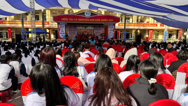 Tháng hành động quốc gia phòng, chống HIV/AIDS năm 2025: Hải Phòng mở rộng các mô hình dự phòng và chăm sóc hiệu quả- Ảnh 1.