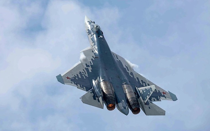 Loạt chiến đấu cơ Ukraine tránh xa tiền tuyến vì sợ tiêm kích Su-35 của Nga- Ảnh 2.