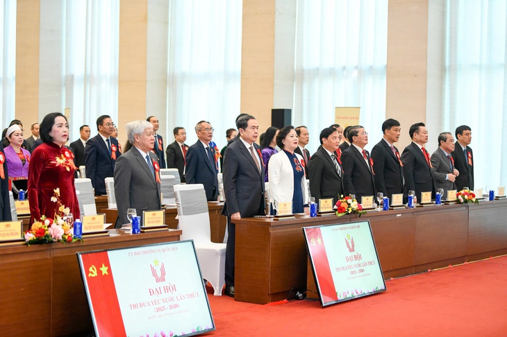 Chủ tịch Quốc hội: Thúc đẩy đổi mới lập pháp, giám sát và hoàn thiện thể chế bằng phong trào thi đua yêu nước- Ảnh 1. Chủ tịch Quốc hội: Thúc đẩy đổi mới lập pháp, giám sát và hoàn thiện thể chế bằng phong trào thi đua yêu nước- Ảnh 1.