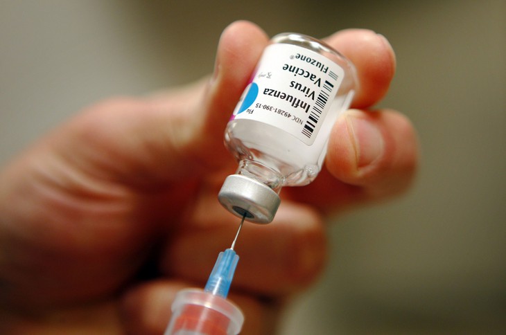 Tiêm vaccine cúm: Tấm lá chắn cho bản thân và trách nhiệm với cộng đồng- Ảnh 1. Tiêm vaccine cúm: Tấm lá chắn cho bản thân và trách nhiệm với cộng đồng- Ảnh 1.