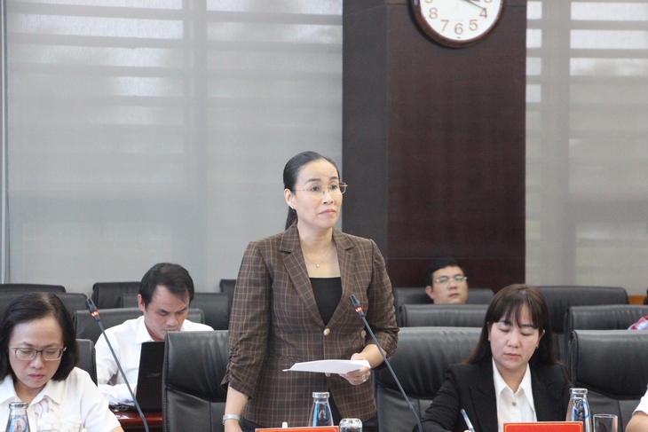 Phó Chủ tịch UBND thành phố Nguyễn Thị Anh Thi phát biểu tại buổi làm việc.