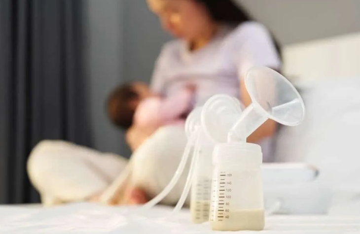Chuyên gia nói gì về việc dùng sữa mẹ pha cà phê?- Ảnh 2. Chuyên gia nói gì về việc dùng sữa mẹ pha cà phê?- Ảnh 2.