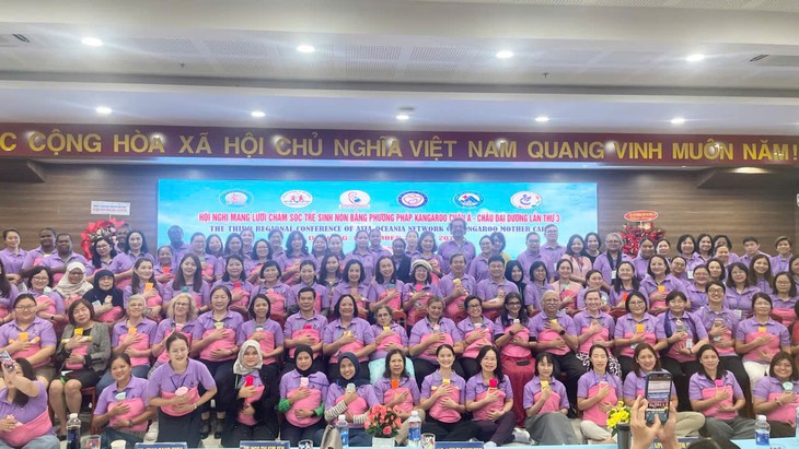 Hội nghị Mạng lưới chăm sóc trẻ sinh non bằng phương pháp Kangaroo diễn ra tại Đà Nẵng- Ảnh 4. Hội nghị Mạng lưới chăm sóc trẻ sinh non bằng phương pháp Kangaroo diễn ra tại Đà Nẵng- Ảnh 4.