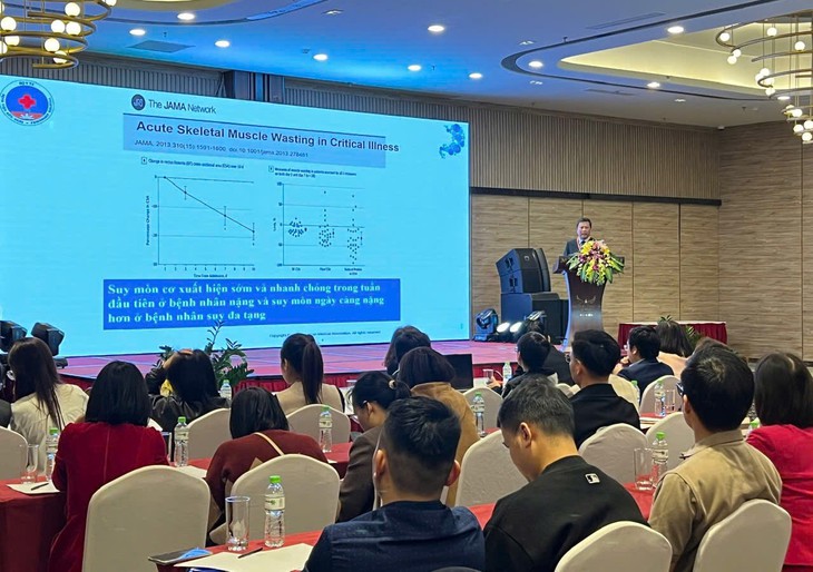 Chuyên nghiệp hóa đội ngũ bác sĩ làm công tác bảo vệ sức khỏe cán bộ- Ảnh 3. Chuyên nghiệp hóa đội ngũ bác sĩ làm công tác bảo vệ sức khỏe cán bộ- Ảnh 3.