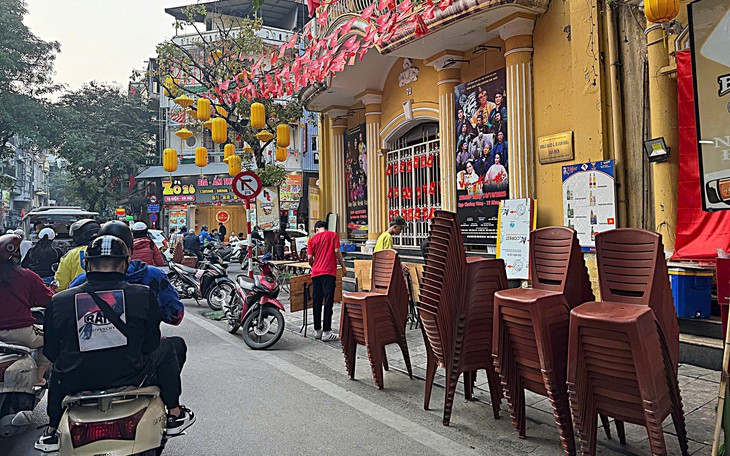 Diện mạo mới của phố phường Thủ đô: Khi vỉa hè thuộc về người đi bộ- Ảnh 7.