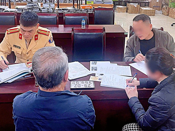 Hà Nội: Hai xe SH trùng biển số cùng dạo phố, bất ngờ lời khai của chủ xe- Ảnh 2.