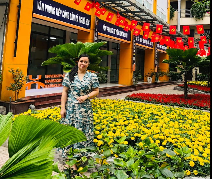 Giáo viên đóng góp ý kiến tâm huyết vào Dự thảo Văn kiện Đại hội XIV của Đảng- Ảnh 2. Giáo viên đóng góp ý kiến tâm huyết vào Dự thảo Văn kiện Đại hội XIV của Đảng- Ảnh 2.