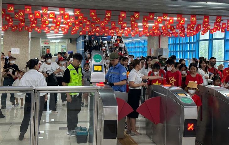 Từ 18/11, khách đi tàu Cát Linh-Hà Đông sẽ chuyển sang sử dụng thẻ vé mới- Ảnh 1. Từ 18/11, khách đi tàu Cát Linh-Hà Đông sẽ chuyển sang sử dụng thẻ vé mới- Ảnh 1.