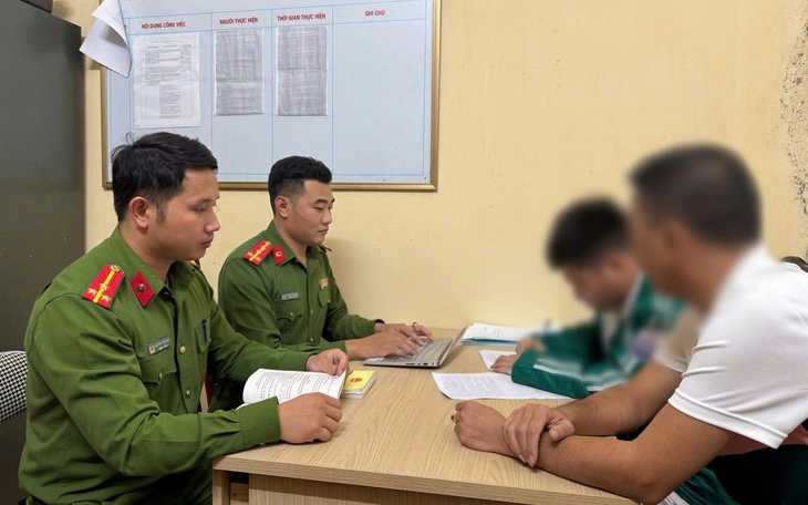 Bắt tạm giam 2 đối tượng hành hung tài xế xe công nghệ ở Đà Nẵng- Ảnh 2.