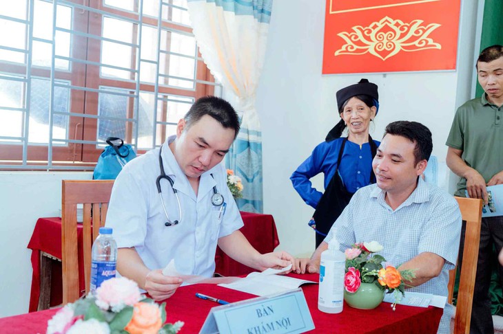 'Đơn thuốc AI' và hiểm họa sức khỏe (1): Nguy cơ sốc nhiễm trùng, tử vong do bỏ lỡ giai đoạn vàng chẩn đoán- Ảnh 1.