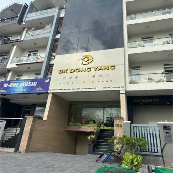 Khởi tố hai đối tượng giả danh bác sĩ, lừa đảo hơn 18 tỷ đồng tại cơ sở BK Dong Yang- Ảnh 6.