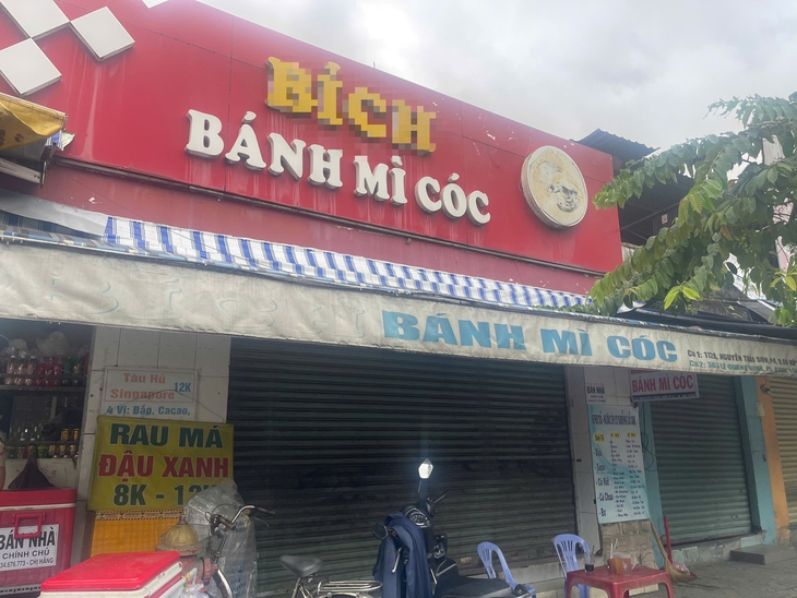 40 người nhập viện nghi ngộ độc sau khi ăn bánh mì ở TPHCM- Ảnh 1. 40 người nhập viện nghi ngộ độc sau khi ăn bánh mì ở TPHCM- Ảnh 1.