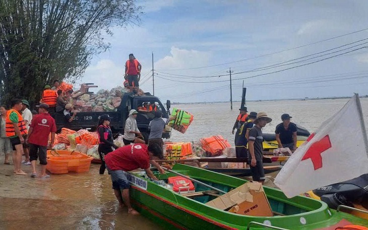 Hội Chữ thập đỏ Việt Nam phân bổ hơn 4,8 tỷ đồng cứu trợ khẩn cấp 6 tỉnh bị thiệt hại do mưa lũ