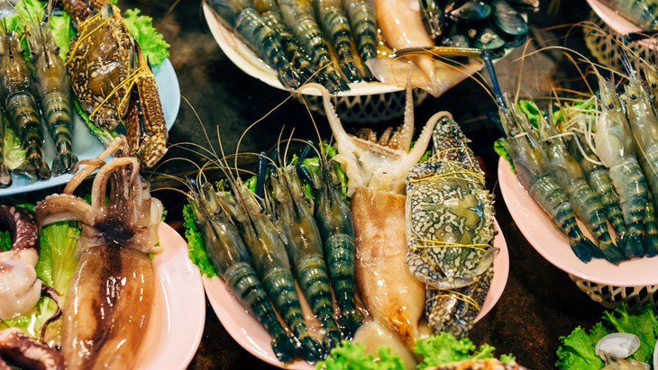 Khi nào nên bổ sung tôm và cua biển cho trẻ- Ảnh 1.