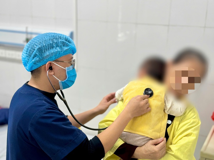 Trẻ mắc cúm 3 ngày đã rơi vào biến chứng nặng- Ảnh 2.
