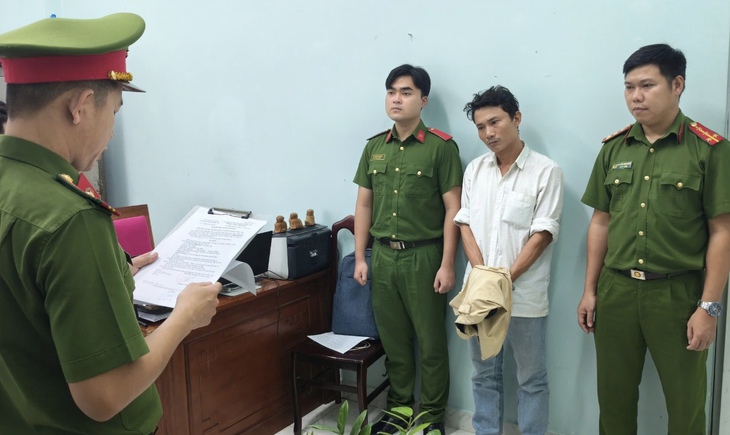 Cựu cán bộ đăng ký đất đai ở Đà Nẵng bị bắt sau 3 năm lẩn trốn- Ảnh 1.