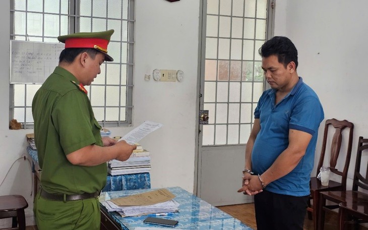 Bắt gã đàn ông dụ dỗ bé gái 13 tuổi quan hệ tình dục