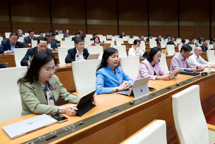 Quốc hội thêm 7 nội dung lớn vào chương trình Kỳ họp thứ 10- Ảnh 3. Quốc hội thêm 7 nội dung lớn vào chương trình Kỳ họp thứ 10- Ảnh 3.