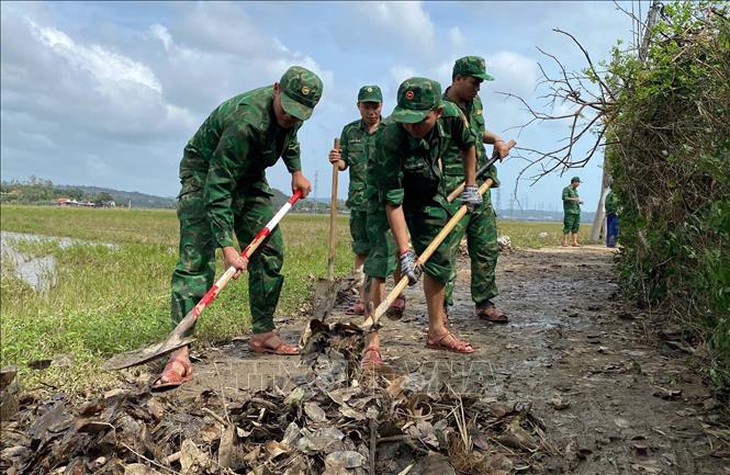 Bộ Tổng Tham mưu yêu cầu các đơn vị ứng phó với mưa lũ khu vực miền Trung- Ảnh 1.