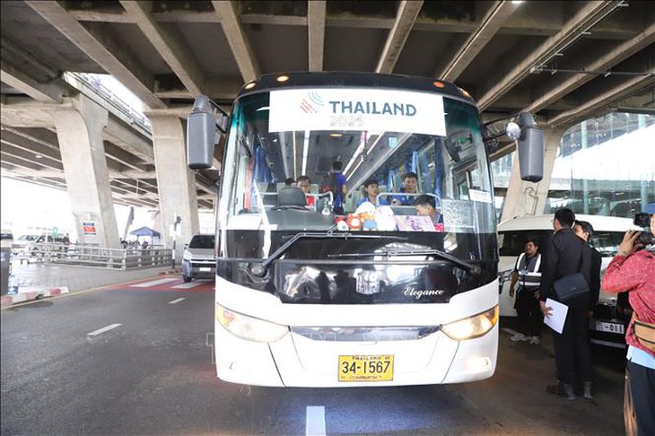 U22 Việt Nam đến Bangkok, sẵn sàng cho trận ra quân gặp Lào- Ảnh 3. U22 Việt Nam đến Bangkok, sẵn sàng cho trận ra quân gặp Lào- Ảnh 3.