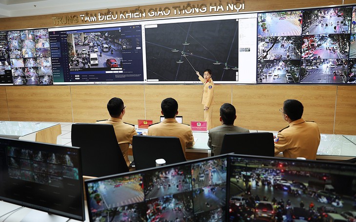 Hà Nội chính thức vận hành hệ thống camera AI và trung tâm điều khiển giao thông thông minh