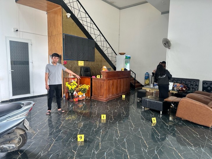 Bắt nhóm thanh niên chửi bới, đập phá tài sản tại quán Karaoke- Ảnh 1.