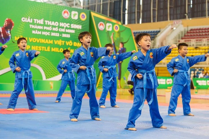 Nhìn lại hành trình tạo nên kỷ lục Việt Nam và thế giới, hướng đến chương mới của thế hệ trẻ Việt Nam năng động- Ảnh 3.