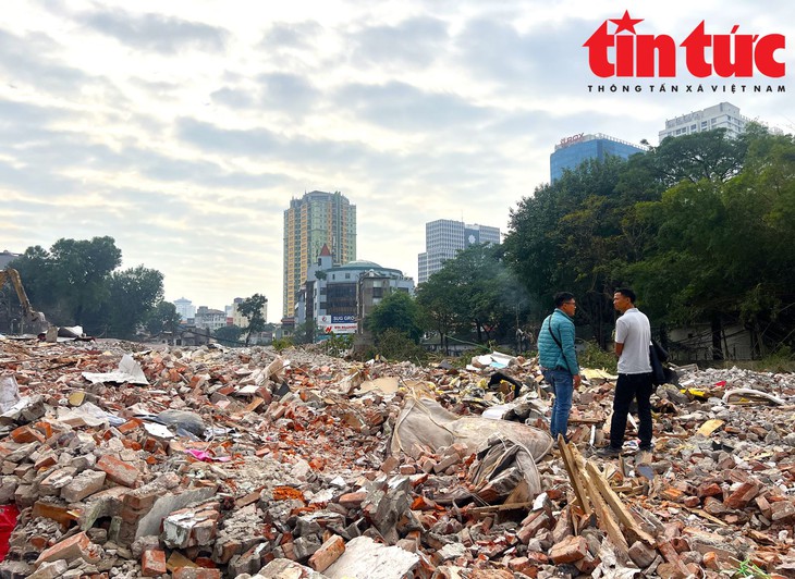 Giải phóng mặt bằng Vành đai 1: Hai bệnh viện lớn sắp ra mặt đường- Ảnh 8. Giải phóng mặt bằng Vành đai 1: Hai bệnh viện lớn sắp ra mặt đường- Ảnh 8.