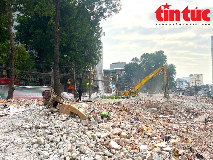 Giải phóng mặt bằng Vành đai 1: Hai bệnh viện lớn sắp ra mặt đường- Ảnh 5. Giải phóng mặt bằng Vành đai 1: Hai bệnh viện lớn sắp ra mặt đường- Ảnh 5.