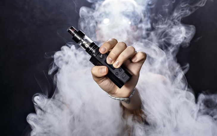 Nicotine trong thuốc lá điện tử là chất gây nghiện nguy hiểm cho học sinh- Ảnh 1.