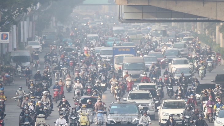 Hà Nội tái diễn ô nhiễm không khí nghiêm trọng- Ảnh 1. Hà Nội tái diễn ô nhiễm không khí nghiêm trọng- Ảnh 1.