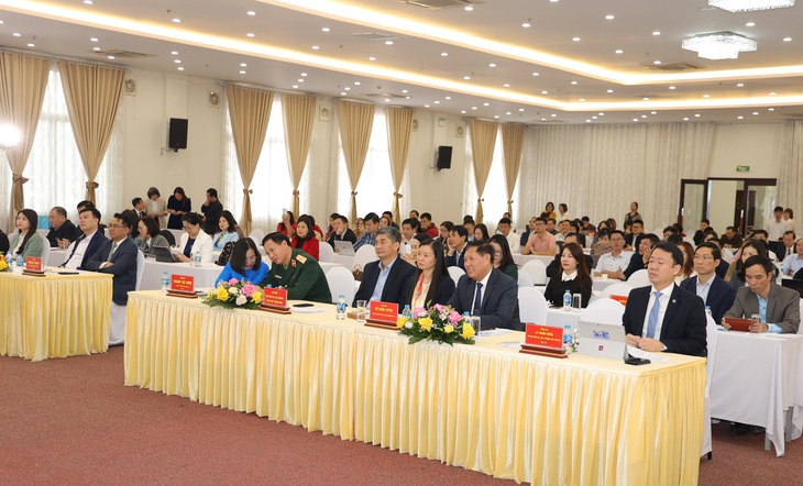 Tuổi thọ trung bình của người Việt Nam đạt 74,7, thách thức về mức sinh thấp và già hóa dân số- Ảnh 4.