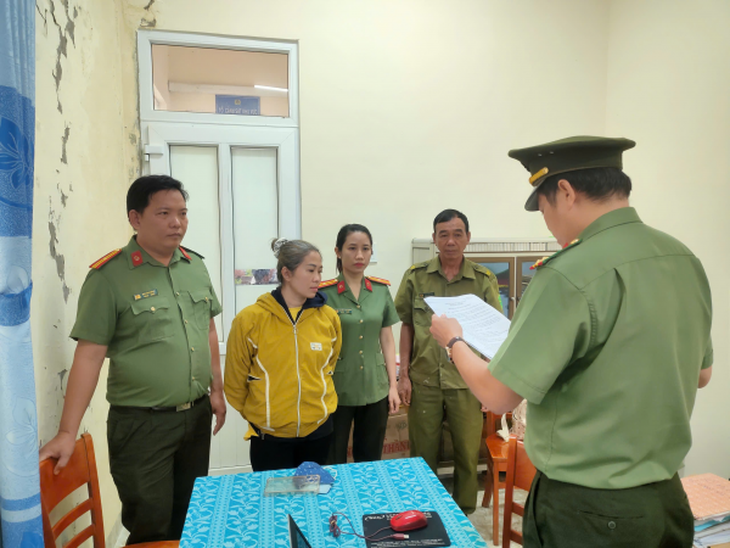 Tổ chức cho người khác xuất cảnh trái phép, 2 đối tượng bị bắt giam- Ảnh 1.