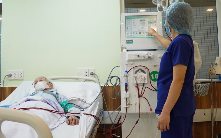Trà sữa, bánh tráng trộn, nước tăng lực… nguy cơ khiến người trẻ suy thận