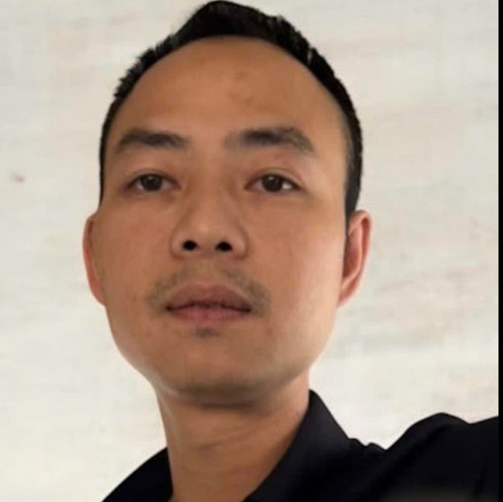 Công an TP Hà Nội truy tìm đối tượng hành hung lái xe buýt tuyến 67- Ảnh 1. Công an TP Hà Nội truy tìm đối tượng hành hung lái xe buýt tuyến 67- Ảnh 1.