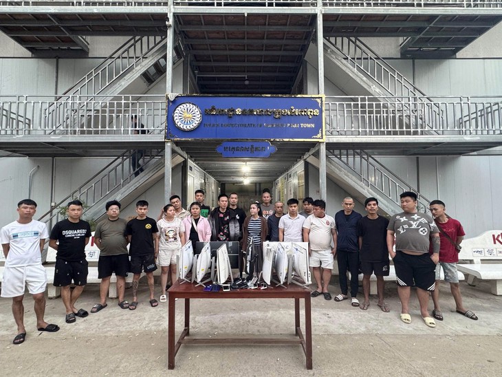 Bóc gỡ đường dây 'tổng tài độc thân, người đẹp cô đơn' lừa đảo gần 3.000 nạn nhân- Ảnh 2.