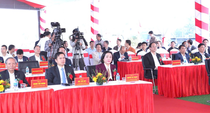 Chủ tịch Quốc hội và các Phó Chủ tịch dự Lễ khởi công, khánh thành các dự án, công trình quan trọng- Ảnh 5. Chủ tịch Quốc hội và các Phó Chủ tịch dự Lễ khởi công, khánh thành các dự án, công trình quan trọng- Ảnh 5.