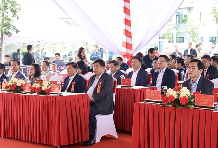 Đồng loạt khánh thành, khởi công 234 công trình hạ tầng trên cả nước, quy mô 3,4 triệu tỷ đồng- Ảnh 9. Đồng loạt khánh thành, khởi công 234 công trình hạ tầng trên cả nước, quy mô 3,4 triệu tỷ đồng- Ảnh 9.